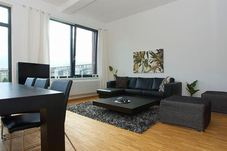 Spacious Studio Apartment Friedrichshain Berlino Camera foto